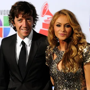 Nicolás Vallejo-Nájera 'Colate' y Paulina Rubio.