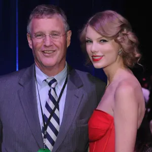 Taylor Swift's Dad Scott Swift Undergoes Heart Surgery