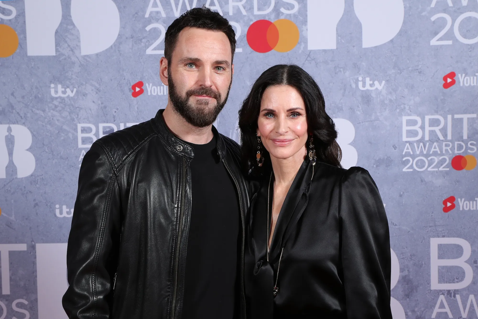 GettyImages-1369384574 Courteney Cox Packs on PDA With Boyfriend Johnny McDaid in Birthday Post