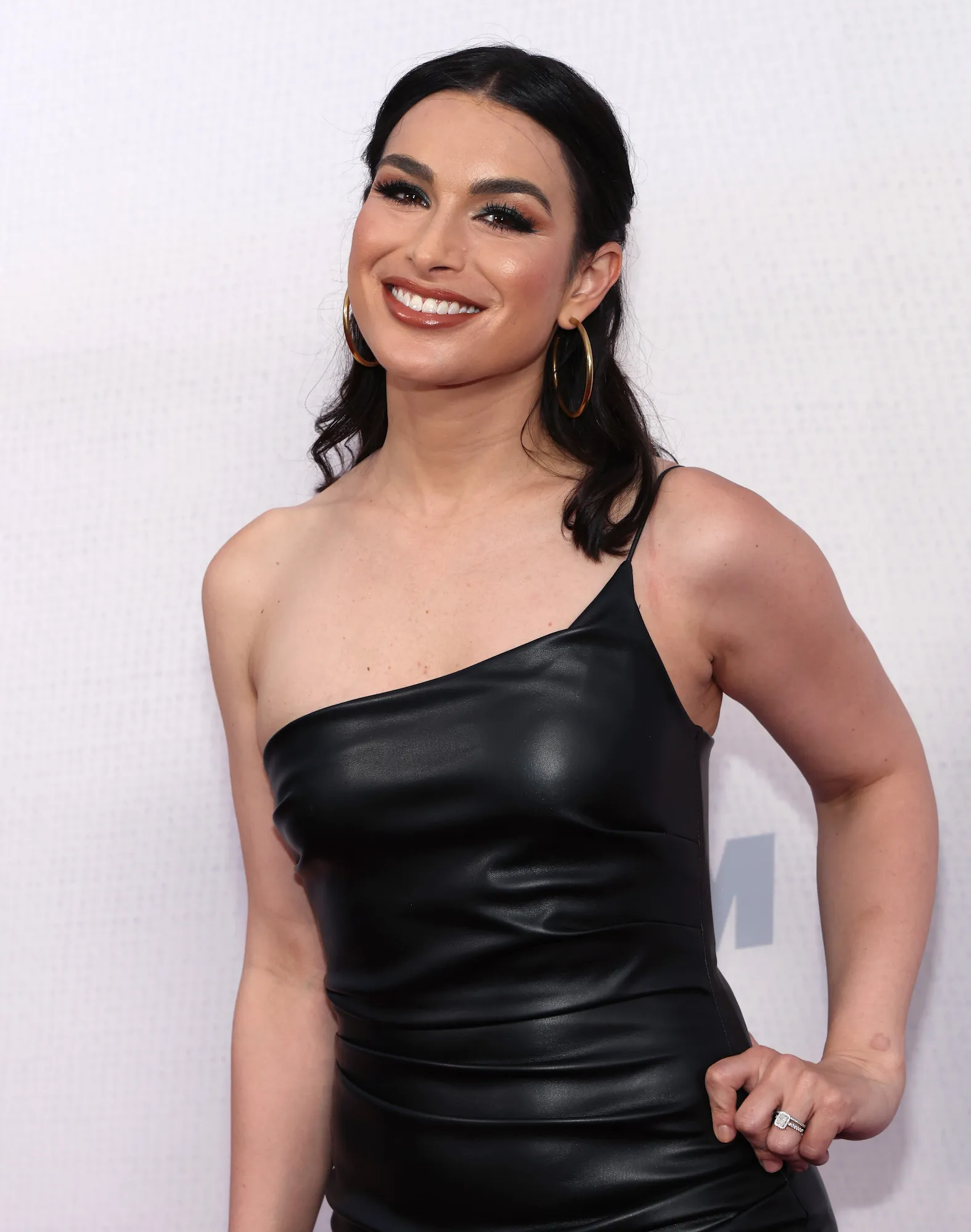 Attachment Details GettyImages-1401197163-Ashley-Iaconetti-Wishes-Bachelor-in-Paradise-Split-Younger-and-Golden-Casts