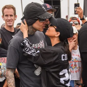 GettyImages-2160927148 Kourtney Kardashian Supports Travis Barker During Huge UK Concert .jpg
