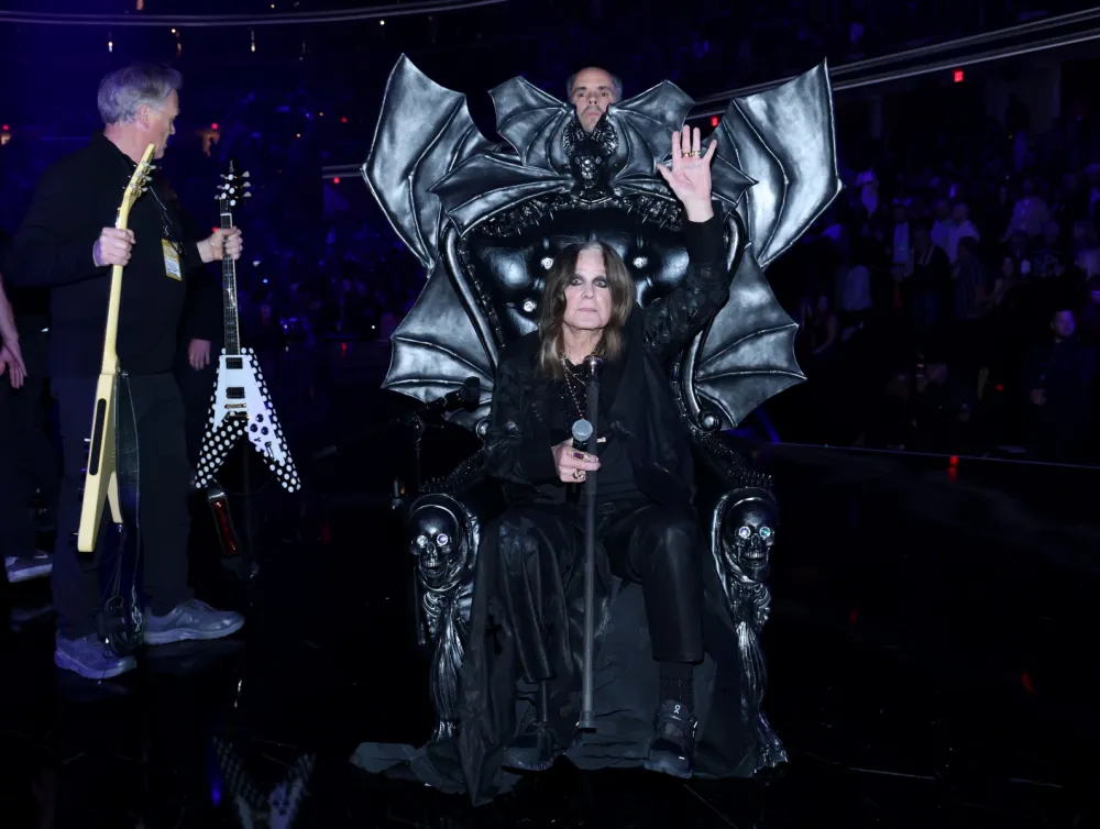 Inside Ozzy Osbournes Final Concert With Black Sabbath Before His Death