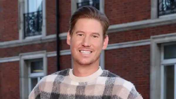 Austen Kroll Plays Coy About Girlfriend Audrey