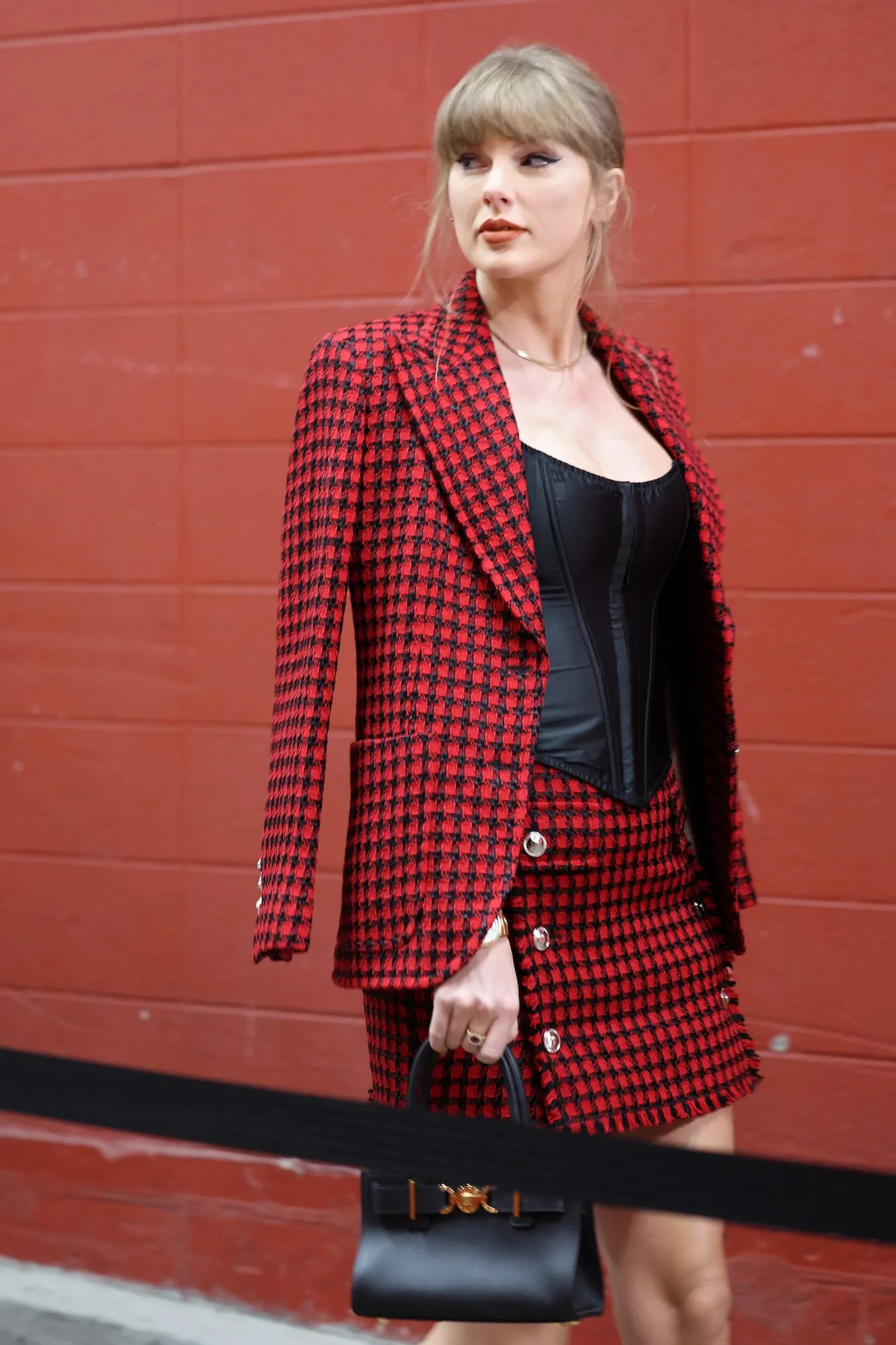 Stop Telling Millennial Women — Like Taylor Swift, Blake Lively and Chrissy Teigen —What to Wear!