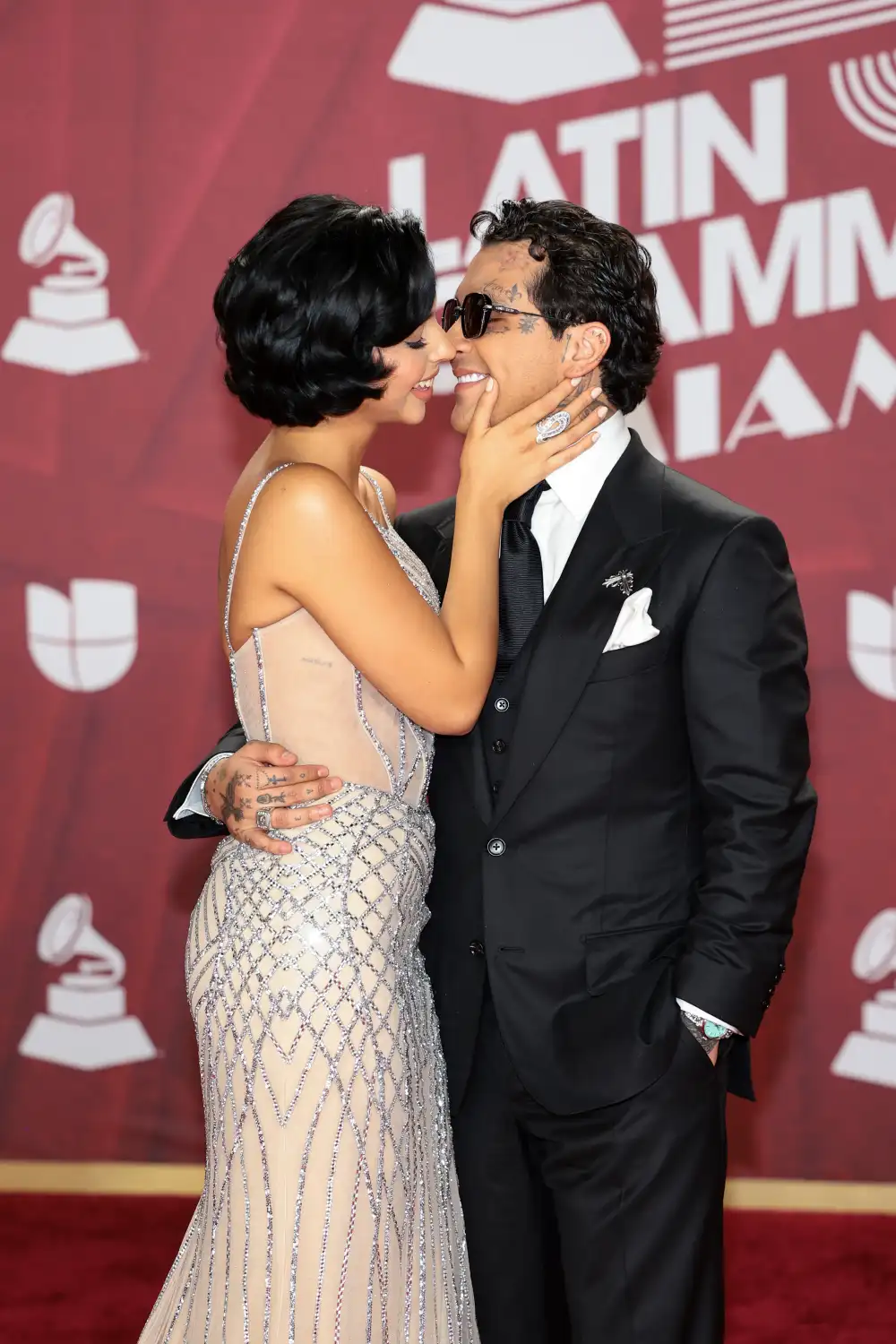 &Aacute;ngela Aguilar y Christian Nodal.