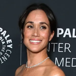 Meghan Markle As Ever Apricot Spread