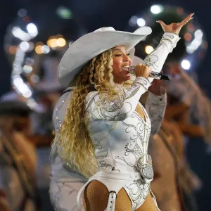 Beyonce Swaps Flying Cadillac for Gold Mechanical Horse After Tour Mishap