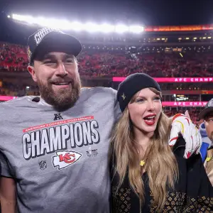 Taylor Swift Reacts to Travis Kelces Shirtless Happy Gilmore 2 Cameo