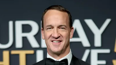 Feature GettyImages-2200055843 Peyton Manning SNL 50