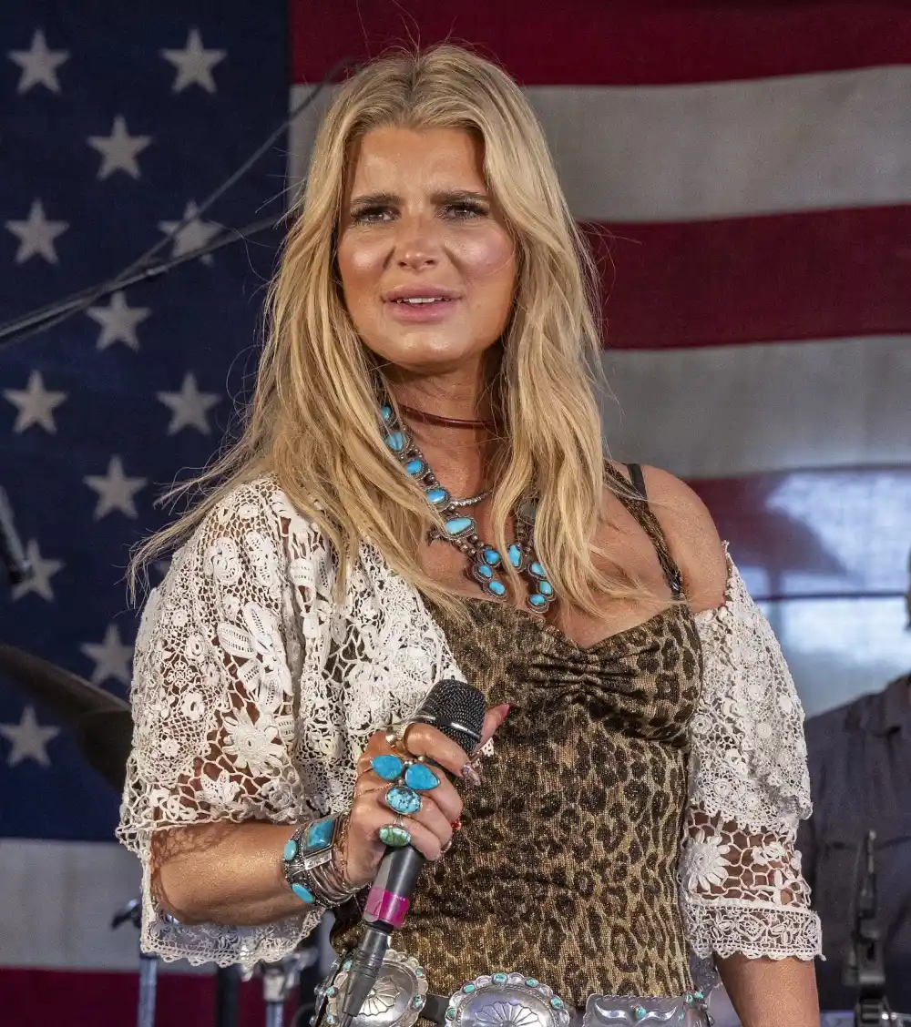 GettyImages-2205046335 Jessica Simpson Shows Off Darker Hair Transformation in Birthday Post.jpg