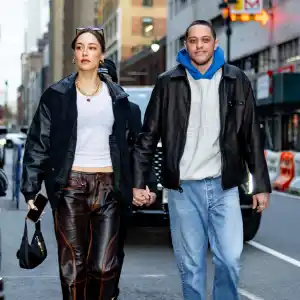 GettyImages 2208894326 Pete Davidson and Pregnant Elsie Hewitt Werent Planning for a Baby