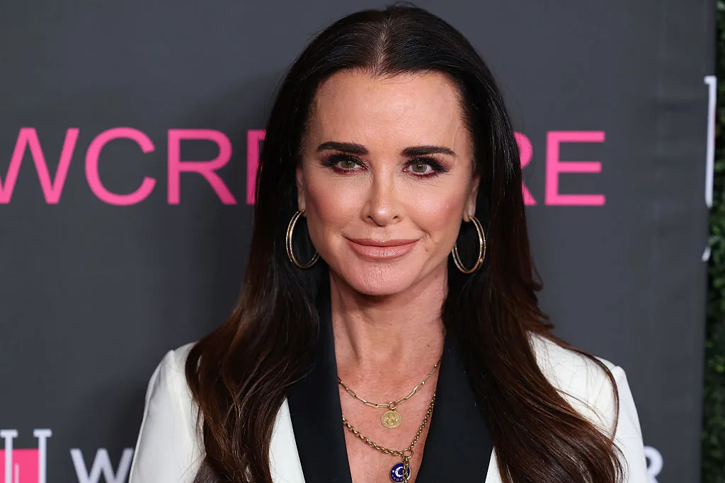 Kyle Richards attends an Unforgettable Evening at The Beverly Hilton on April 28, 2025 in Beverly Hills, California.