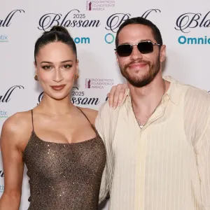 Pete Davidson's GF Is Pregnant