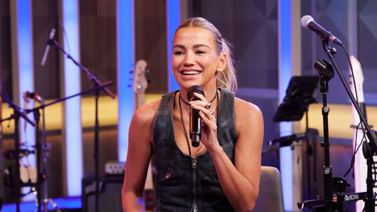 La artista colombiana Fanny Lu