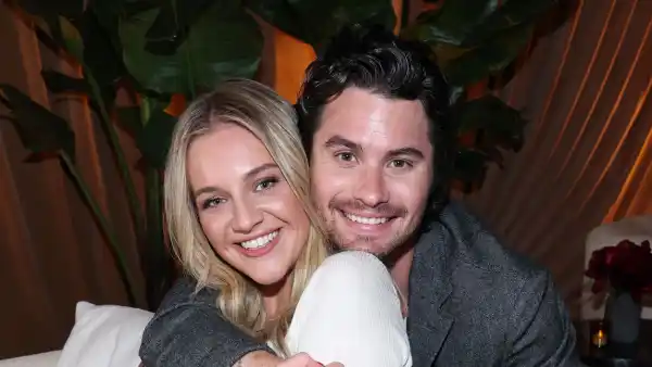 GettyImages-2218036931 kelsea ballerini is afraid boyfriend chase stokes will take her job