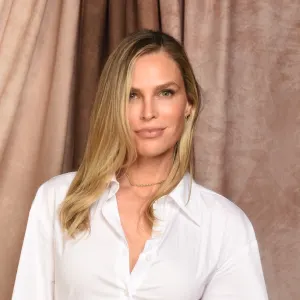 GettyImages-2218180502 sara foster details whether jeff bezos lauren sanchez had ndas at wedding