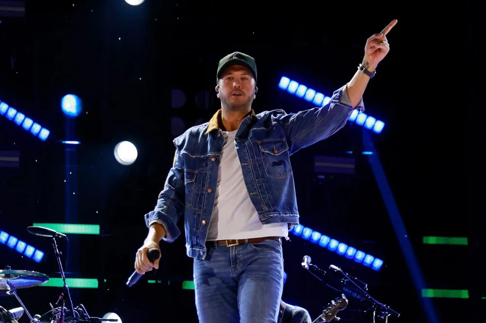 GettyImages-2219261551 Luke Bryan Reacts to Having Ball Thrown in Face.jpg