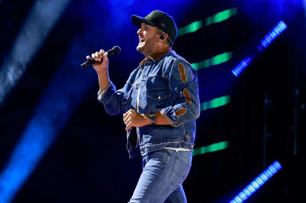 Luke Bryan Pokes Fun at Coldplay Kiss Cam Scandal During His Concert