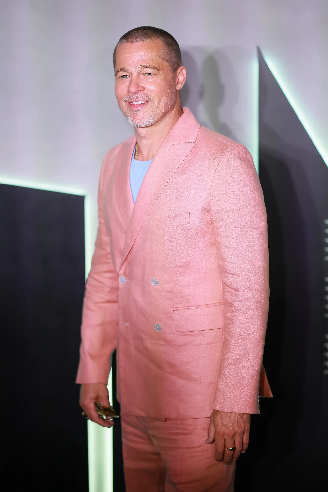 Brad Pitt Eating Beans on Set