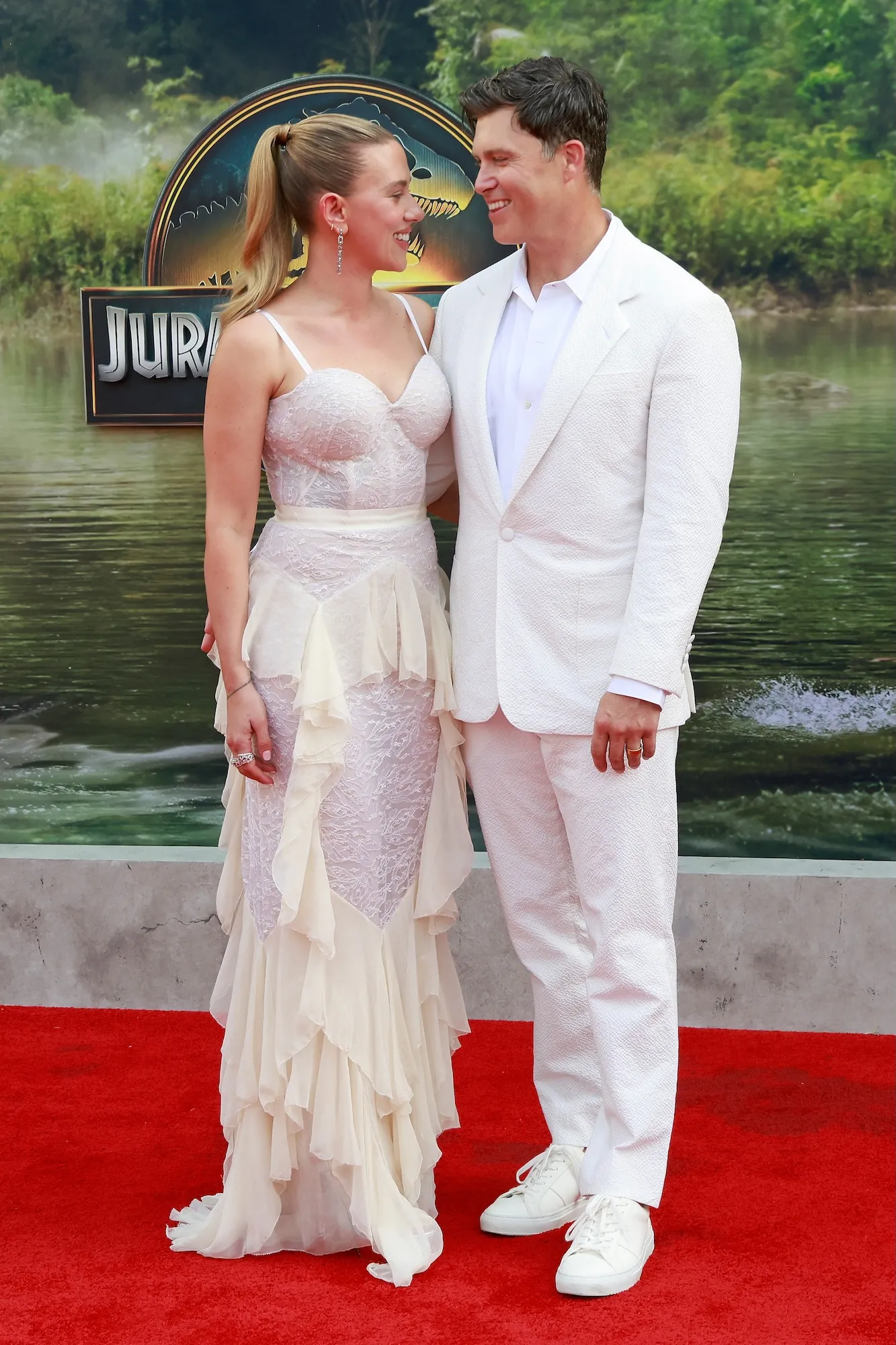 Colin Jost Reacts to Jonathan Bailey Kissing His Wife Scarlett Johansson