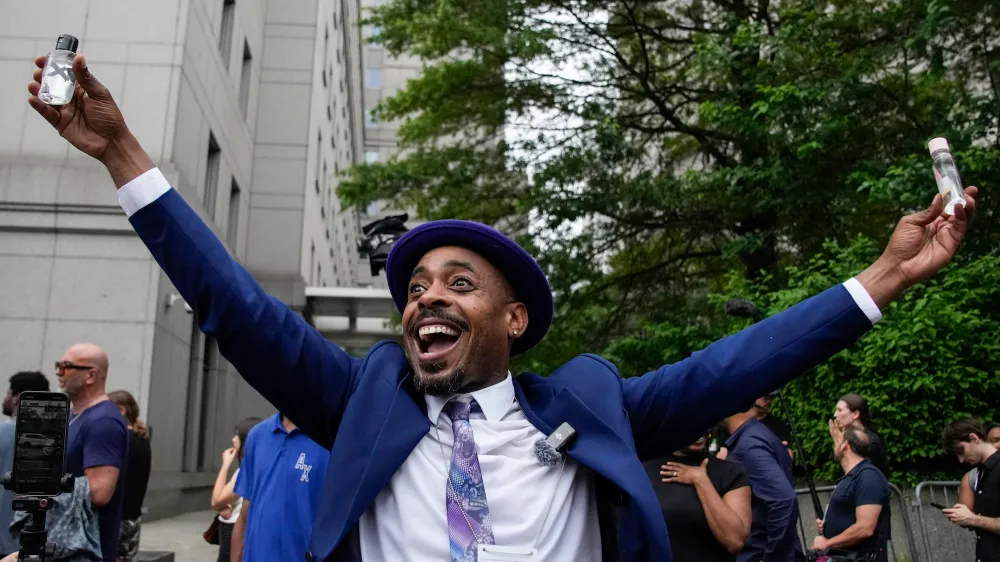 GettyImages-2222497668 Armon Wiggins YouTuber Apologizes for Throwing Baby Oil on People After Diddy Verdict/ &lsquo;I&rsquo;m Learning&rsquo;.jpg