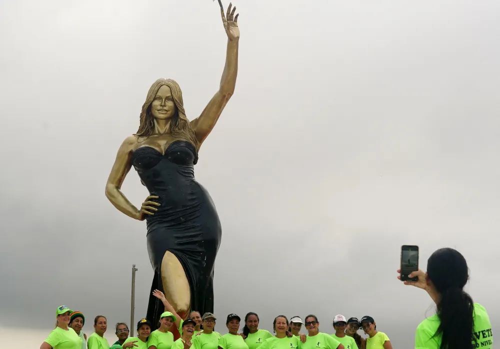 Sofia Vergara Honored With 24 Foot Statue in Her Native Colombia See Photos