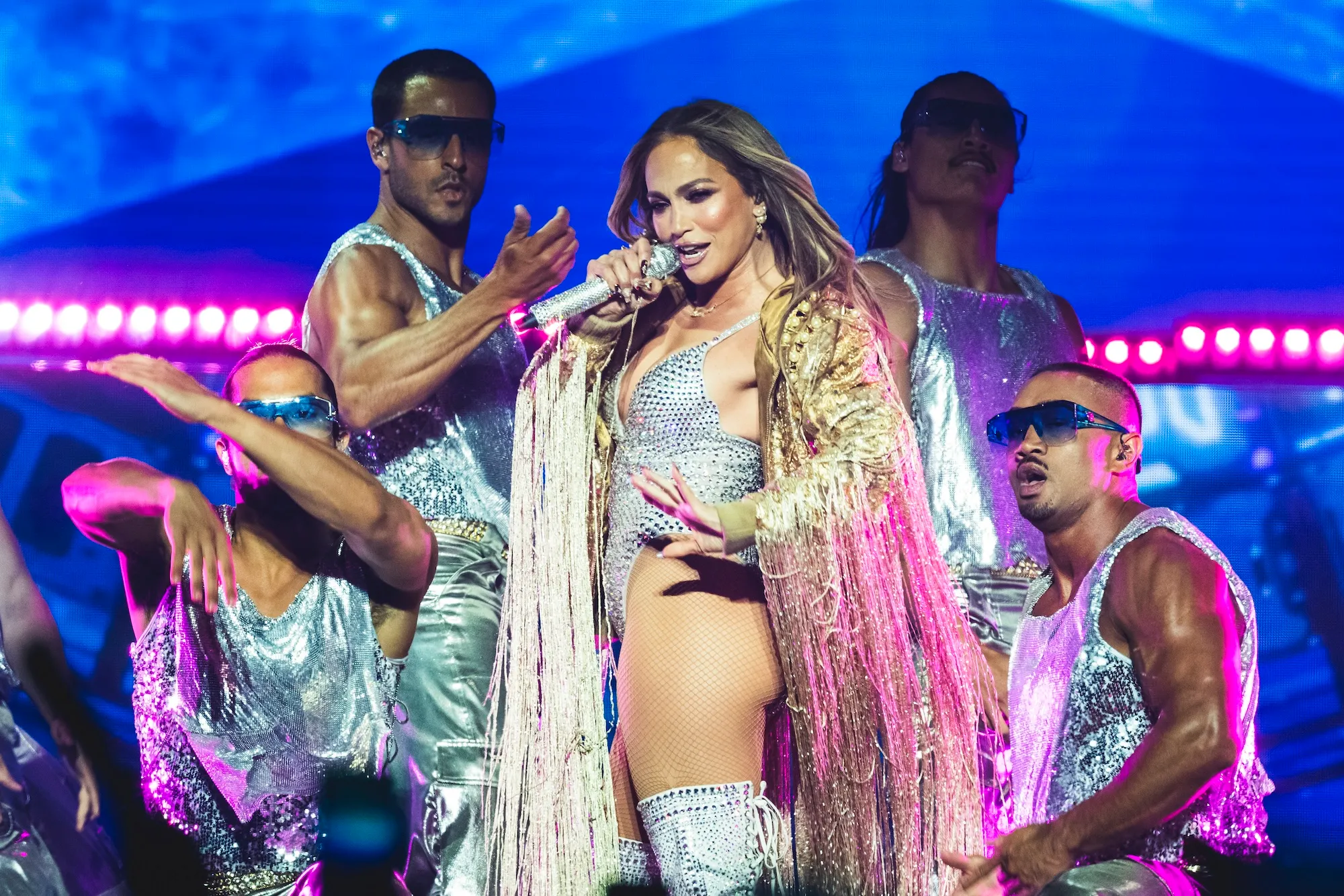 Jennifer Lopez Hits Several Sex Positions During Recent Live Show