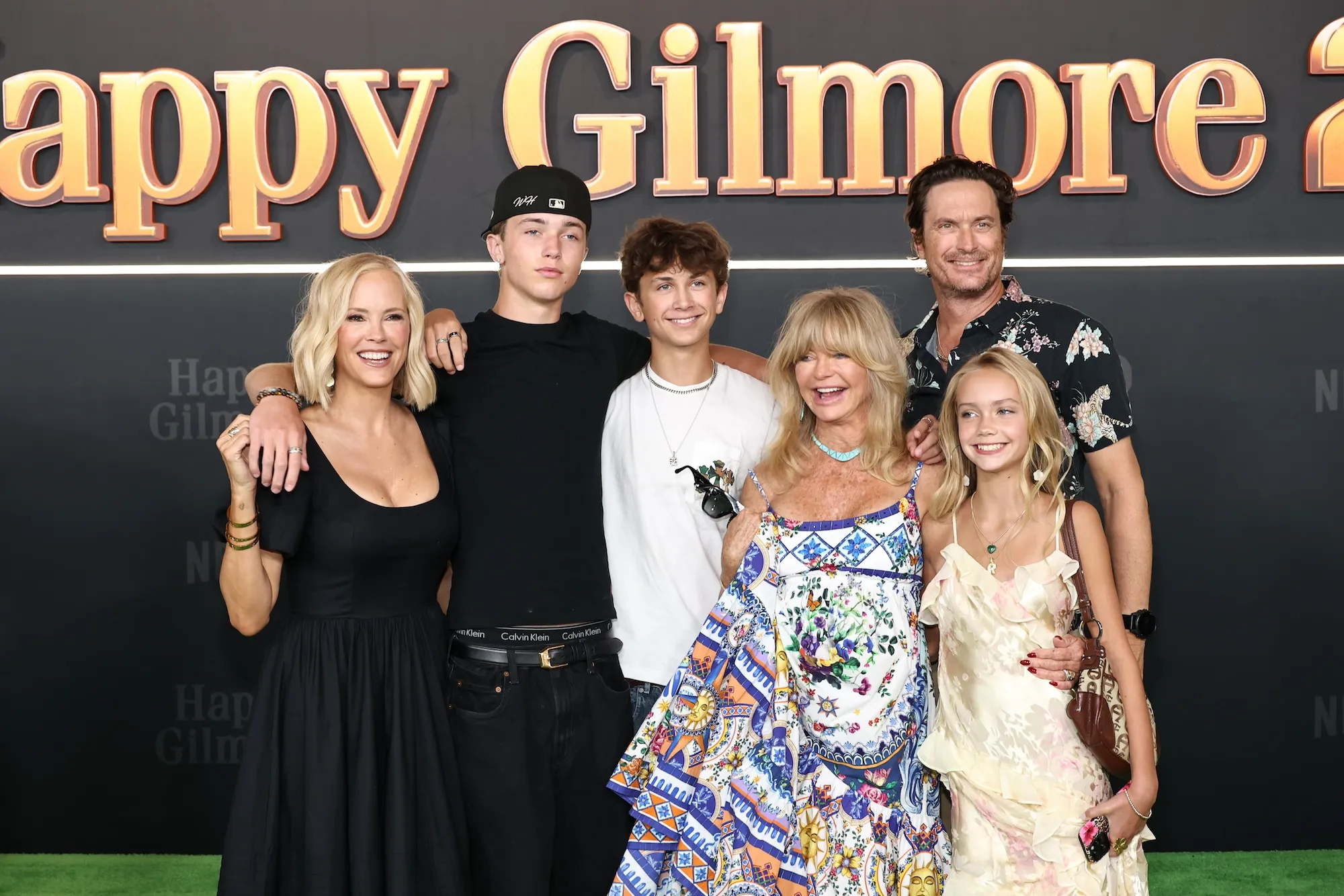 GettyImages-2226387488 Goldie Hawn Sweetly Brings Grandkids to Happy Gilmore 2 Premiere