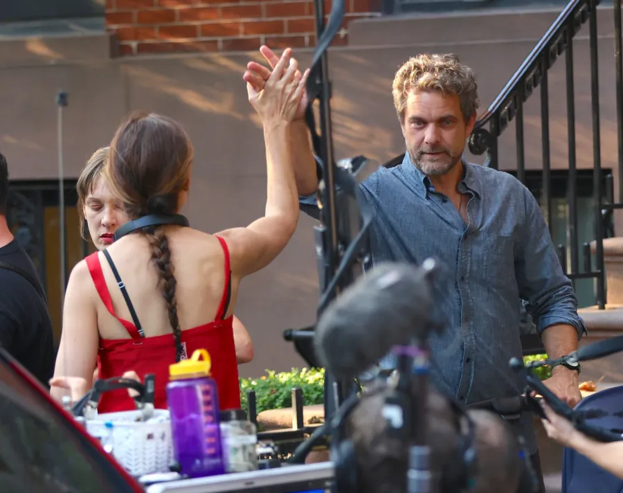 GettyImages 2226835089 Katie Holmes and Joshua Jackson Reunite for Happy Hours