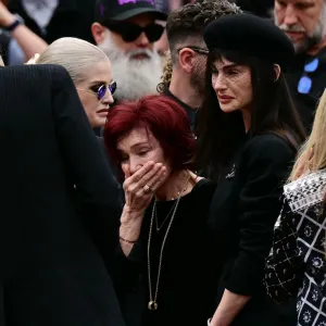 GettyImages-2227020546-Kelly-Sharon-Aimee-Osbourne