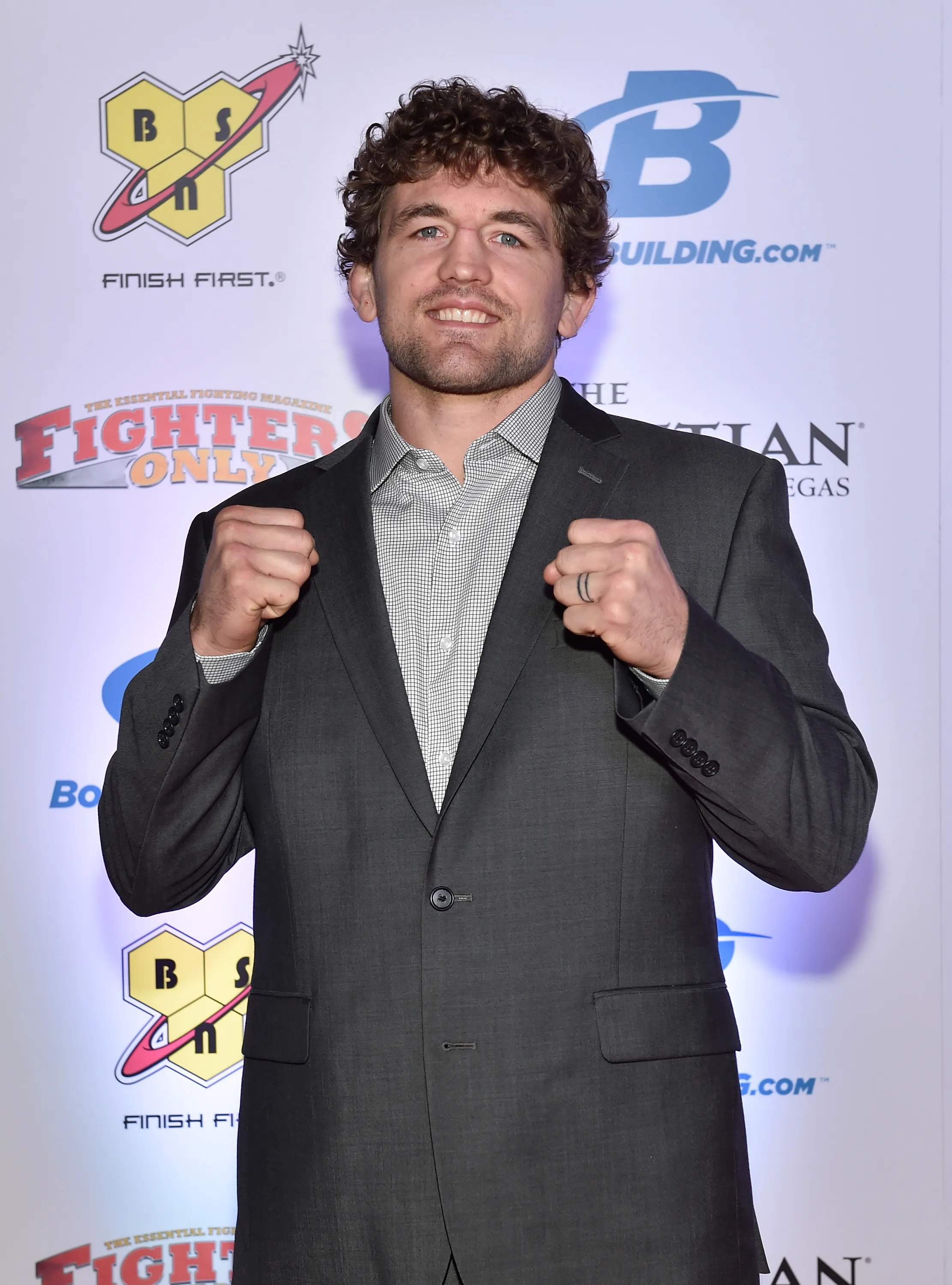 UFC's Ben Askren Says He 'Died 4 Times' Due to Severe Pneumonia