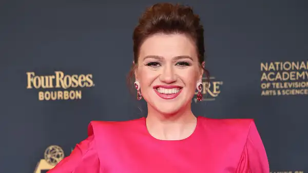 Hoda Kotb Celebrates Daytime Emmy Nod After Today Exit Jenna Bush Hager Kelly Clarkson Who