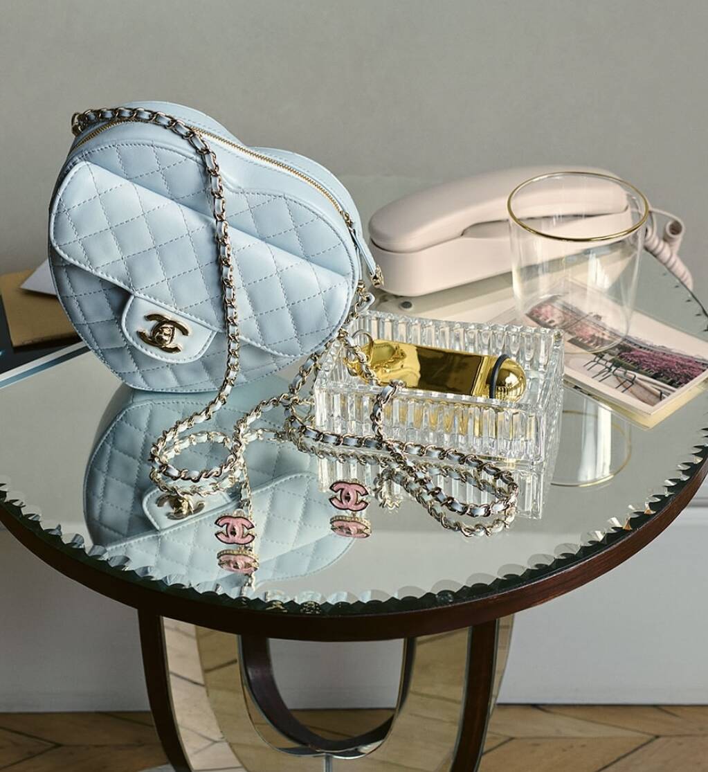 chanel heart bag,chanel heart bag pre-fall winter 2025/26 25b