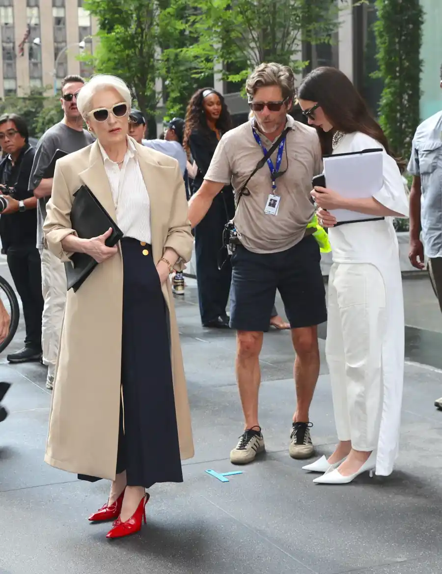 Inside Look at Anne Hathaway and Meryl Streep Filming Devil Wears Prada 2 Inline