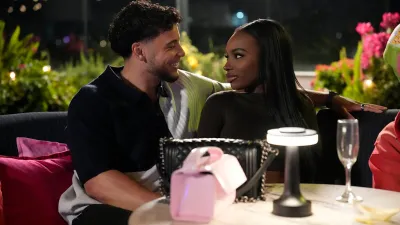 JaNa-and-Kenny-Love-Island-NUP_207468_00168