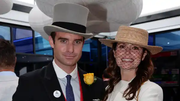 Joshua-and-Louisa-Sasse-GettyImages-1438034708