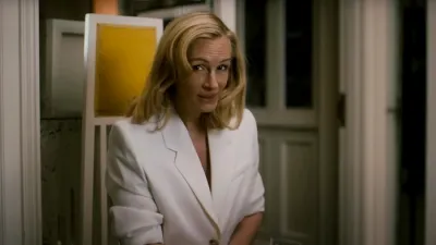 Julia Roberts Stuns in After the Hunt Trailer Everything to Know About the Movie 002