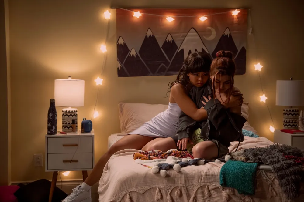 KDGAG_303_Unit_02606RC, Ginny and Georgia Netflix