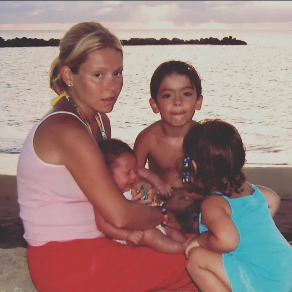 Kelly Ripa is Thankful Her Kids Dont Have a Mountain of Debt