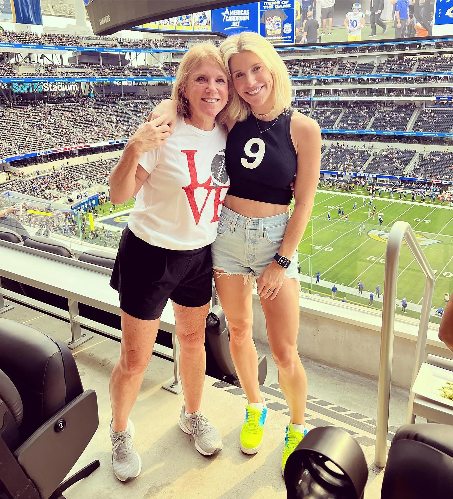 Kelly Staffords Mom Used to Tell Her Sex Ed Students About Kellys Period