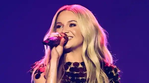 Kelsea Ballerini Doesnt Want to Relive 20s feature GettyImages-2206331576