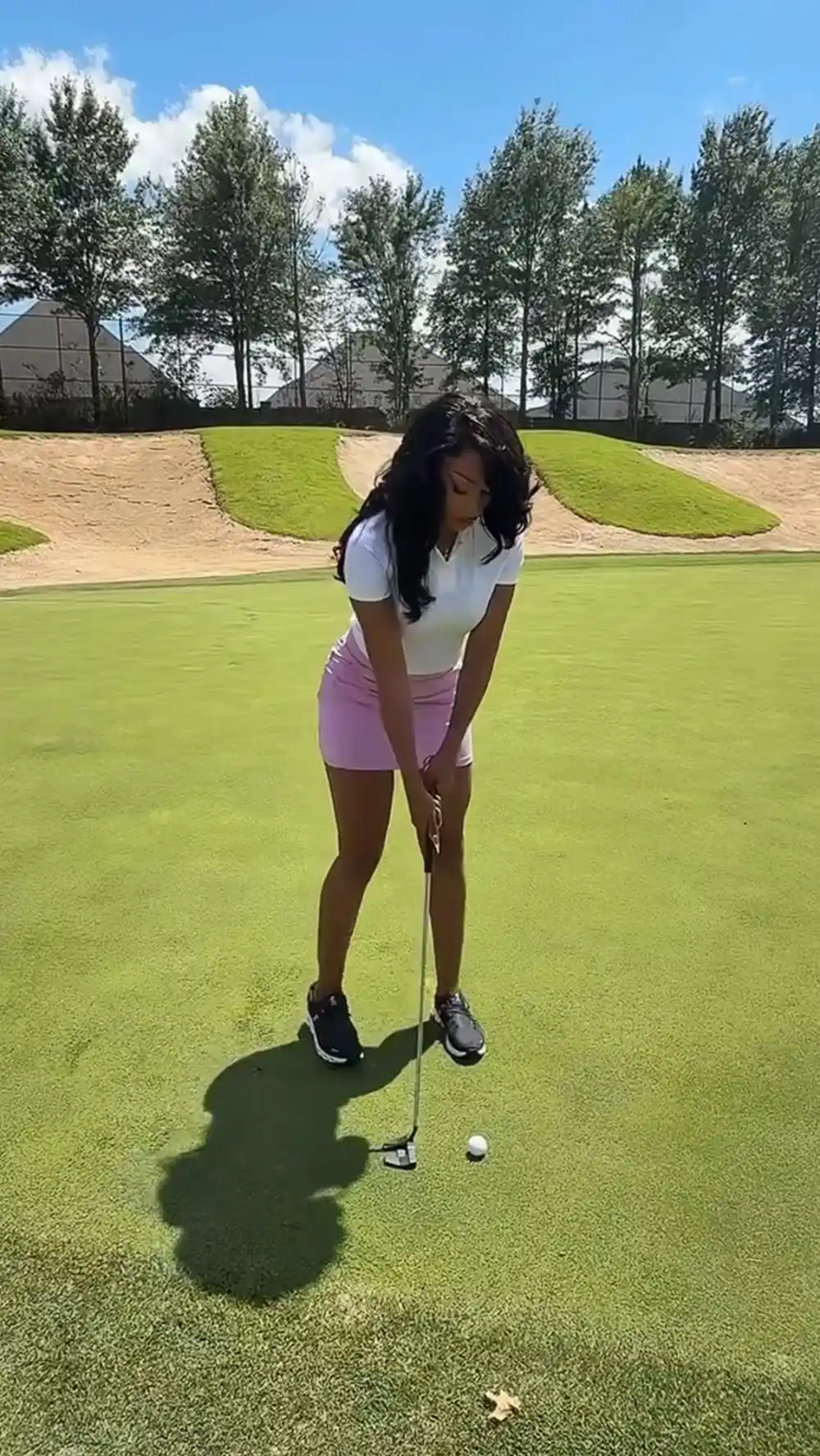 Klay Thompson Picked Out Megan Thee Stallion s Outfit for Golf Date in Arkansas 004