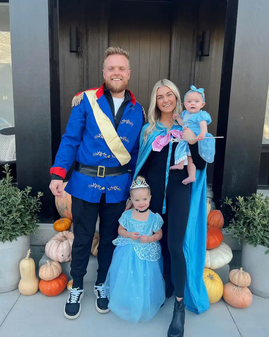 Lindsay Arnold Family Album 001 October 2023