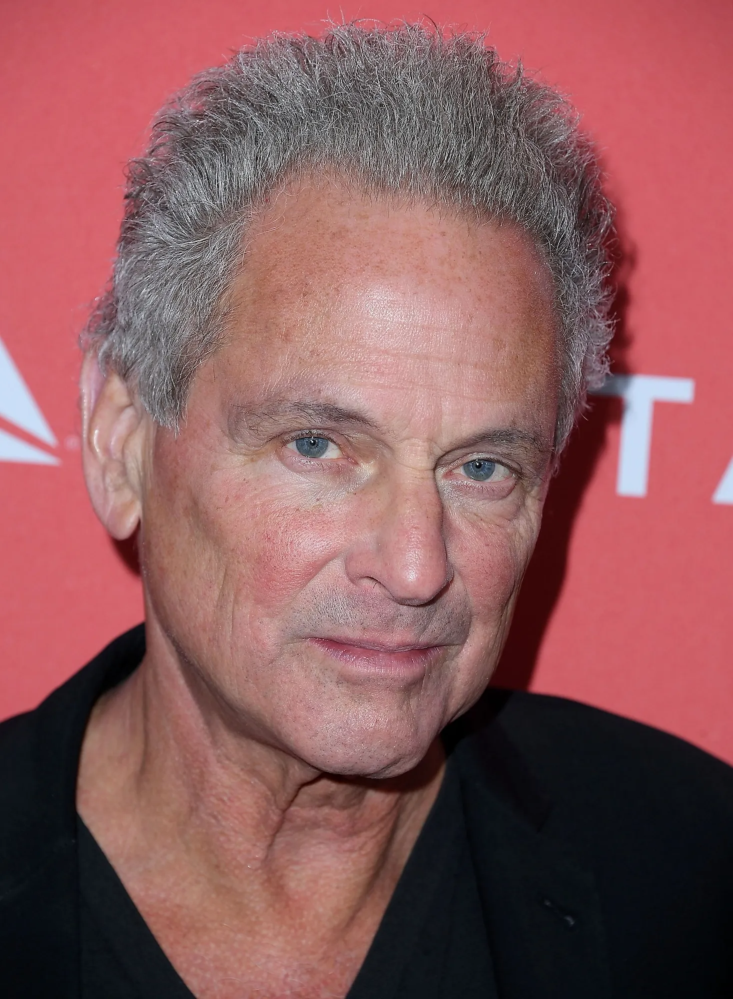 Lindsey Buckingham Bio GettyImages-912821716
