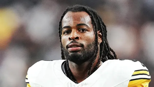 Los Angeles Chargers Running Back Najee Harris Injures Eye in 4th of July Fireworks Accident GettyImages 1699408631