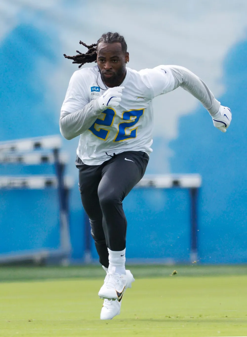 Los Angeles Chargers Running Back Najee Harris Injures Eye in 4th of July Fireworks Accident GettyImages 2214195569