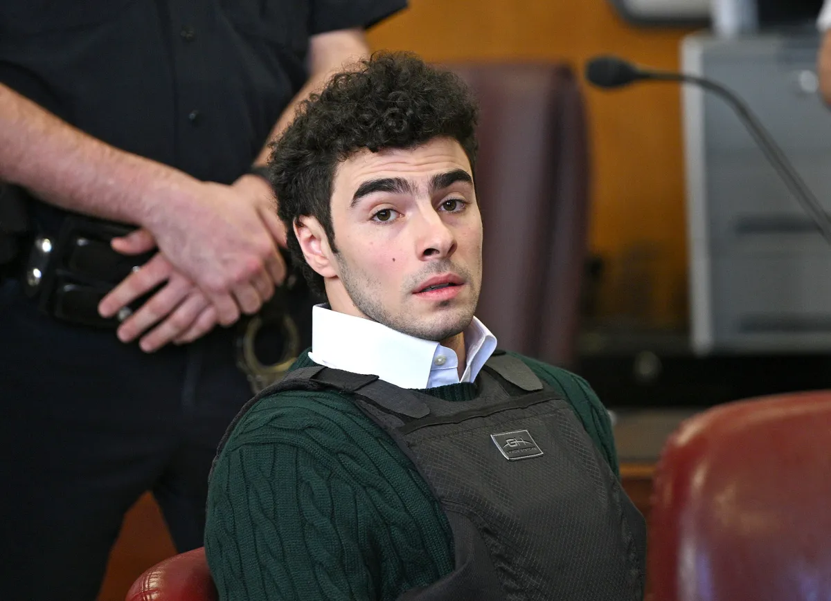 Luigi Mangione Prosecutors Accused of Fraudulently Gaining Access to His Medical Records