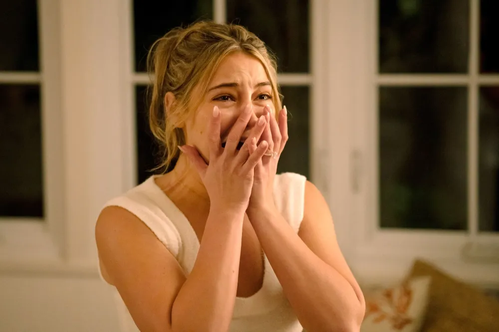 MCDIIKN CO039 Madelyn Cline on Sarah Michelle Gellar's Return to I Know What You Did Last Summer