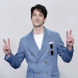 Milo Manheim Zombies Dancing With the Stars Curse.jpg