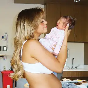 Mormon Wives Jen Affleck Shows Off Her Postpartum Body 1 Week After Giving Birth